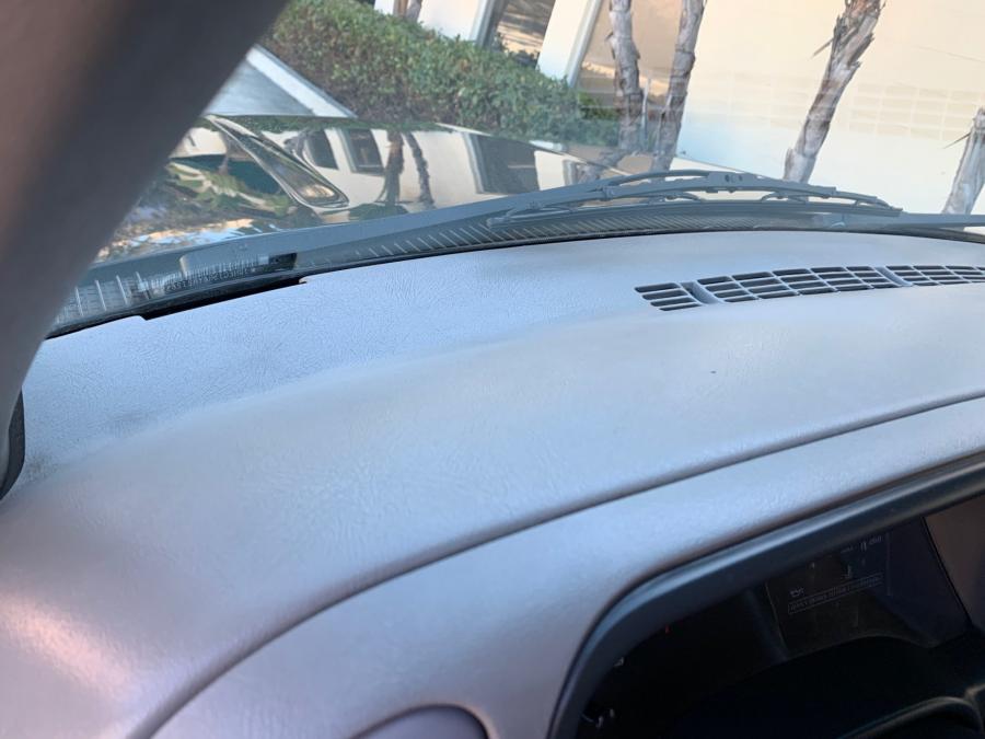 Детали интерьера Chevrolet Tahoe Limited (GMT840) 2000 года  (фото 138 из 233)